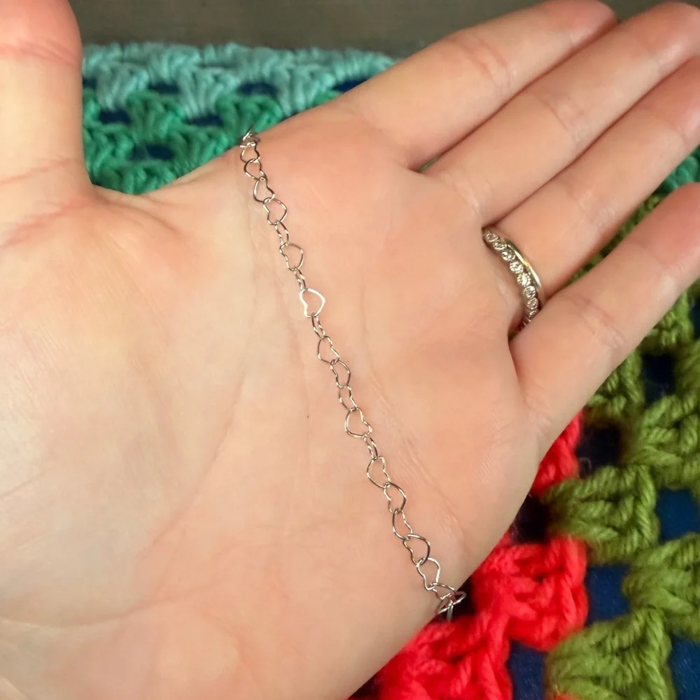 3/$20 Heart Link Bracelet - Picture 2 of 4